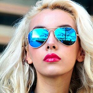 Ray Ban Blue Mirrored Gold Sunglasses Large aviator pilot sunglasses polarized